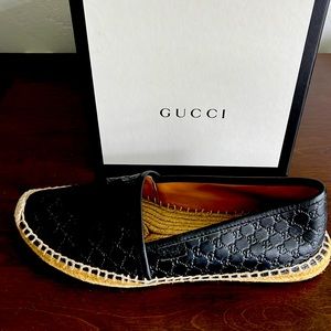 Gucci espadrille’s size 38 (8) women’s. Worn a few times only.